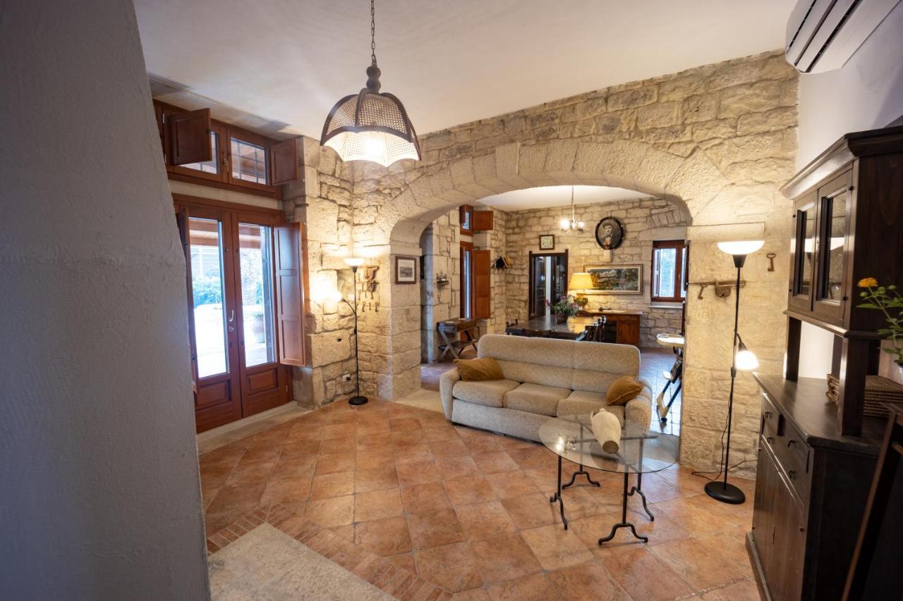 Casale Della Contea Guest House โมดิกา ภายนอก รูปภาพ