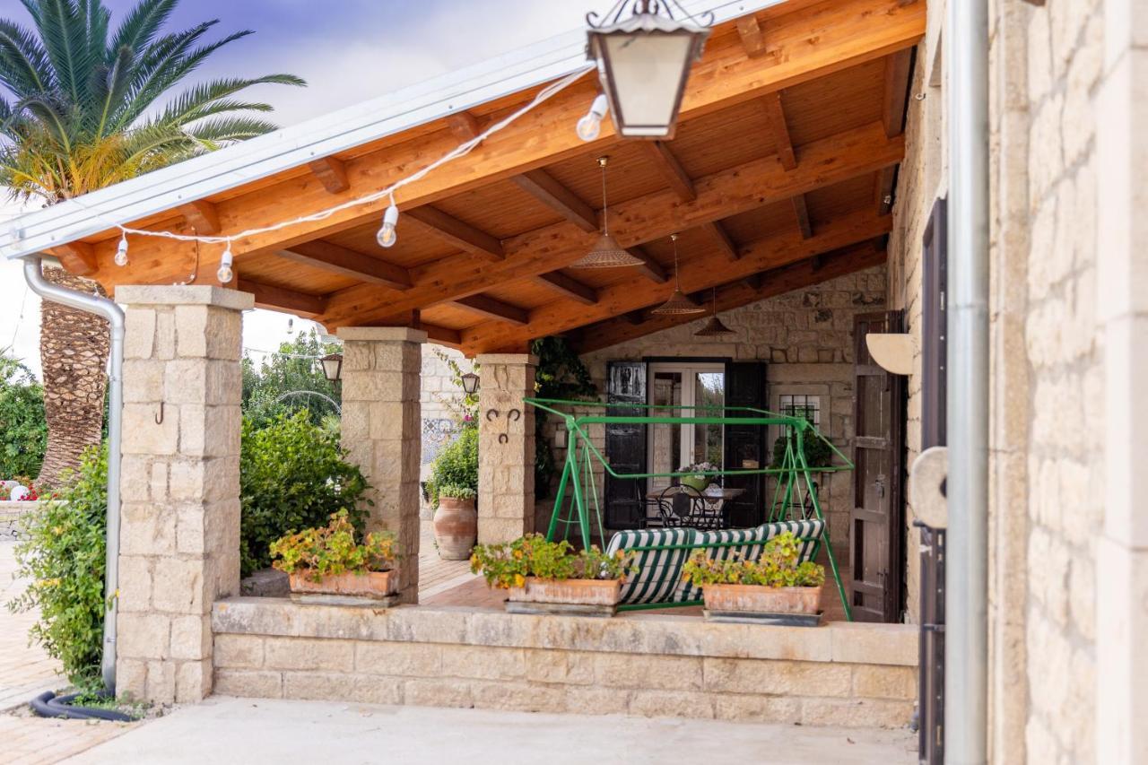 Casale Della Contea Guest House โมดิกา ภายนอก รูปภาพ