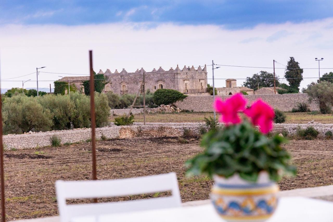 Casale Della Contea Guest House โมดิกา ภายนอก รูปภาพ