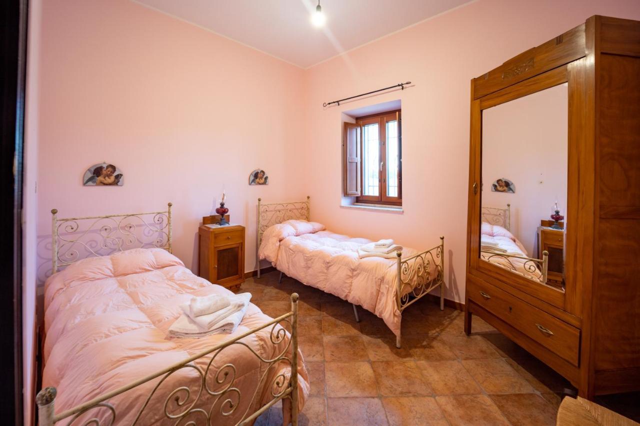 Casale Della Contea Guest House โมดิกา ภายนอก รูปภาพ