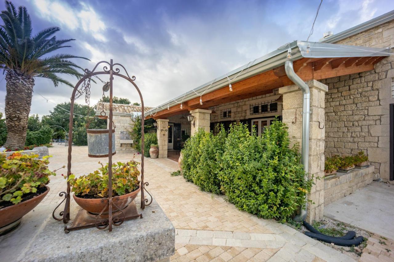 Casale Della Contea Guest House โมดิกา ภายนอก รูปภาพ