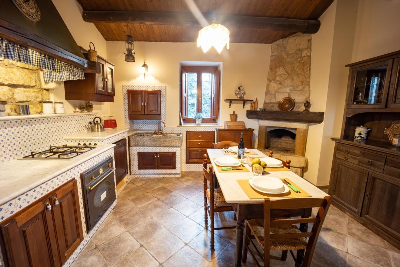 Casale Della Contea Guest House โมดิกา ภายนอก รูปภาพ